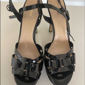 Black Aldo used like new